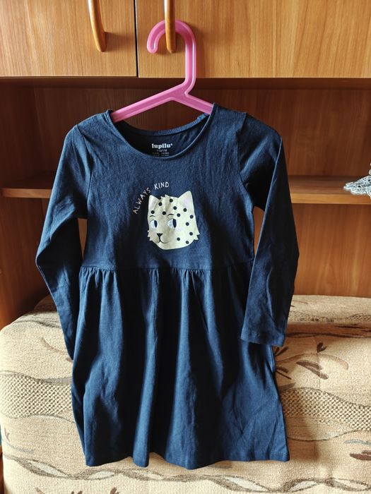 Nowa sukienka 4-6 lat/110/116 cm.