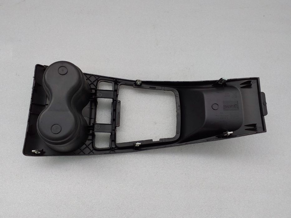 Moldura da consola central / rádio / aro SEAT Ibiza IV ST (6J8, 6P8)