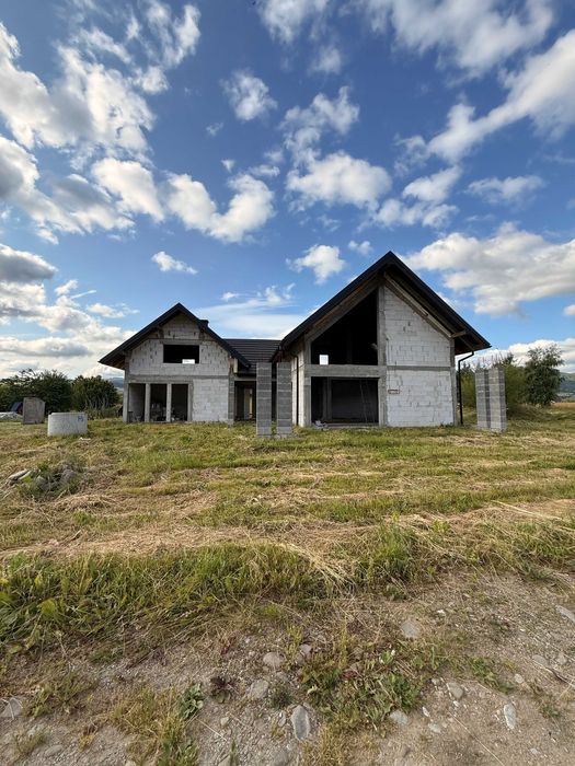 Dom w Kadczy gmina Łącko / 165 m2 powierzchnia użytkowa/ 14 arów