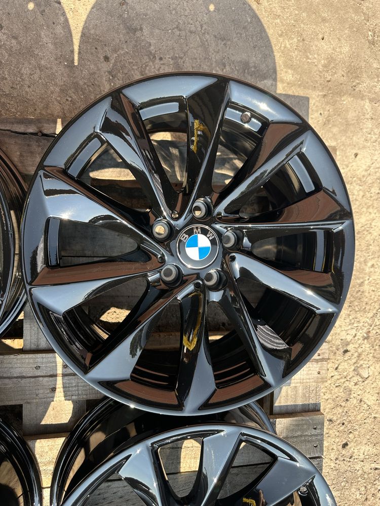 5x120 8j x 18” et34 Jak nowe Bmw OE F30 komplet