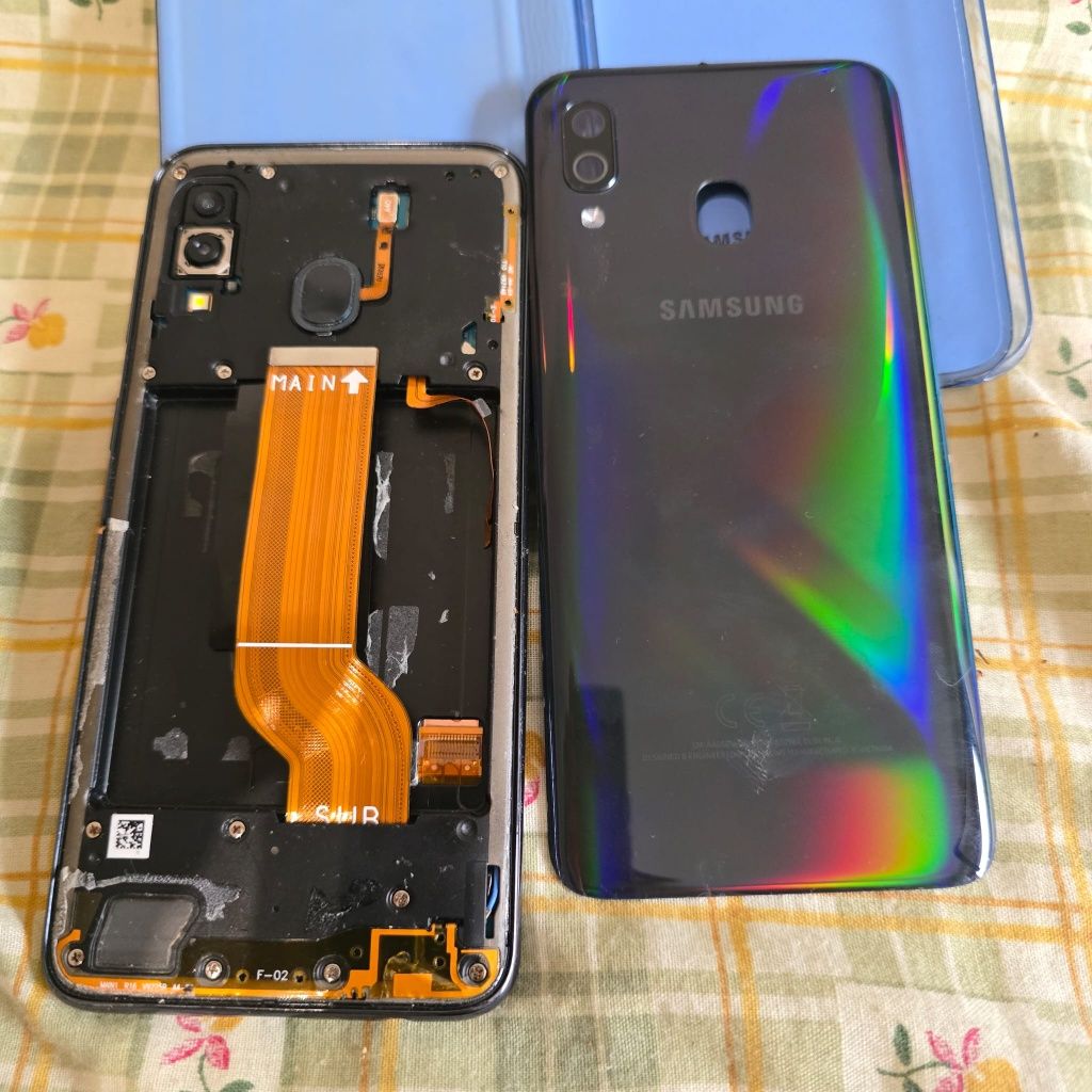 Samsung galaxy a40 *LER ANUNCIO*