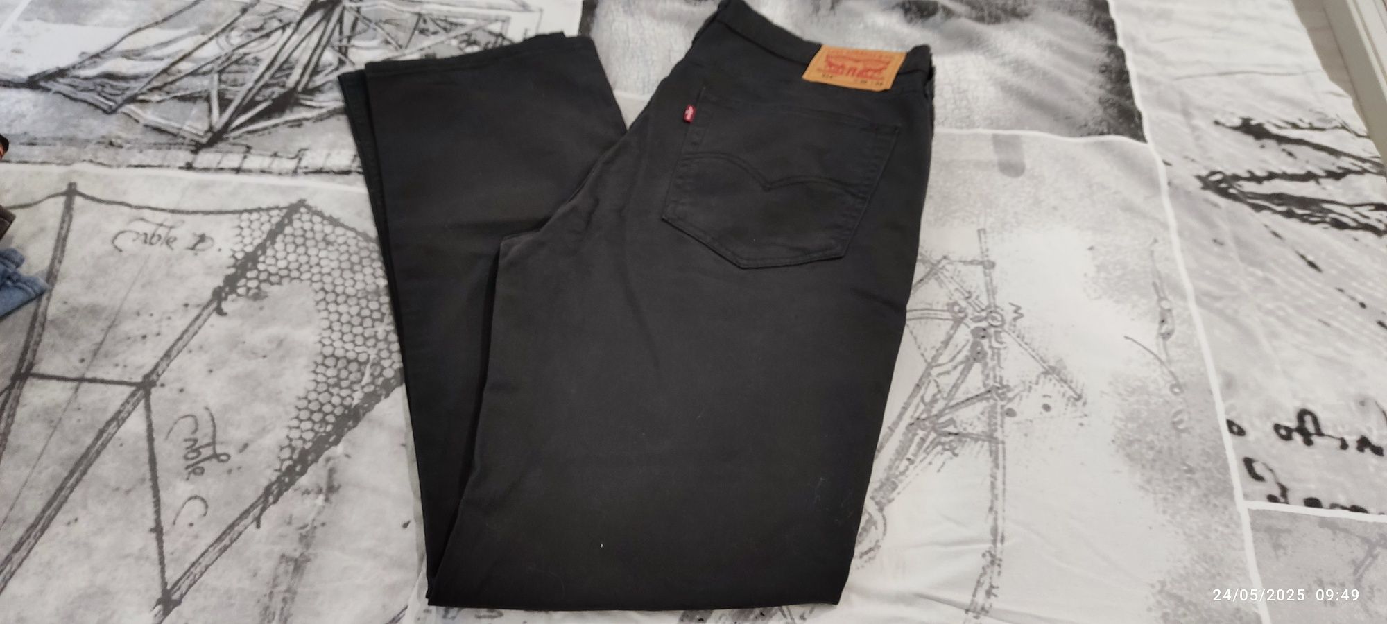 Levi's cinzentas originais Novas tam. 46/48