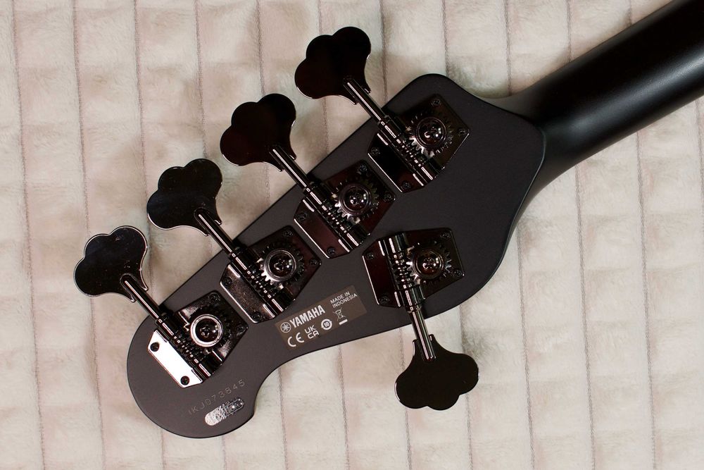 Yamaha BB735A - як нова, з чохлом і коробкою