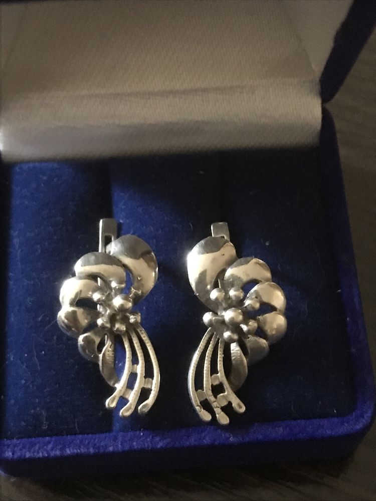 Сережки срібні(серьги,кольца,перстни,брошь)925 проба