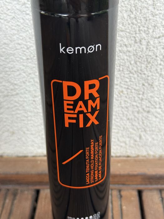 Lakier do wlosow Kemon 500 ml