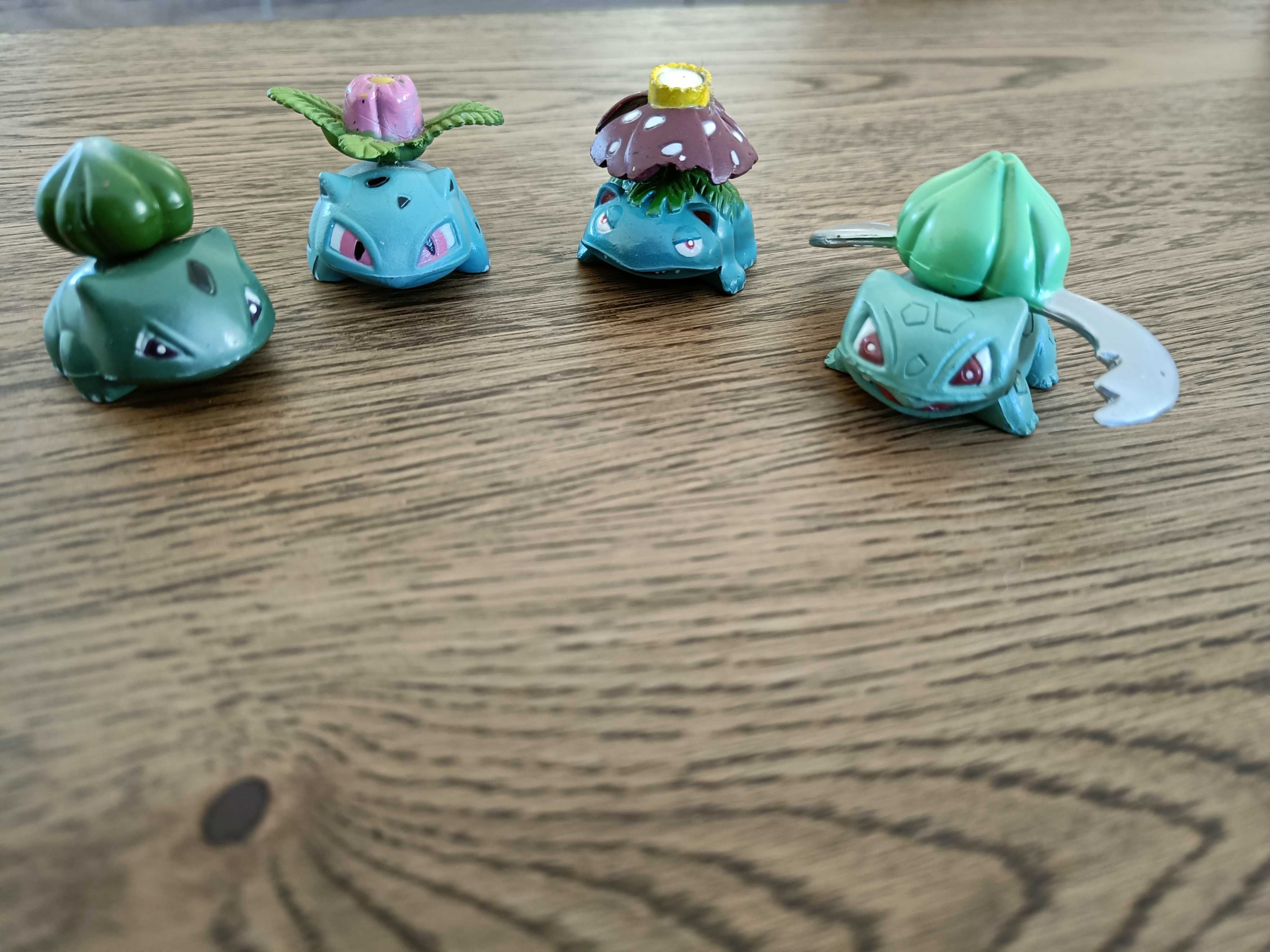 Bonecos Pokemon e pokebolas