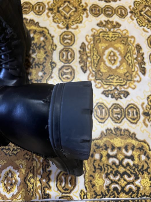 Осінні ботинки для дівчинки кожані чорні