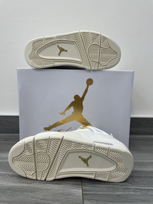 Air Jordan 4 WMNS Sail Metalic Gold rozmiar 40 W