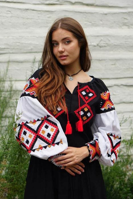 Вишиванки жіночі