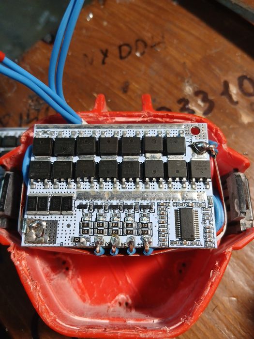 Перепаковка та ремонт акб до шурупокрутів.:


-