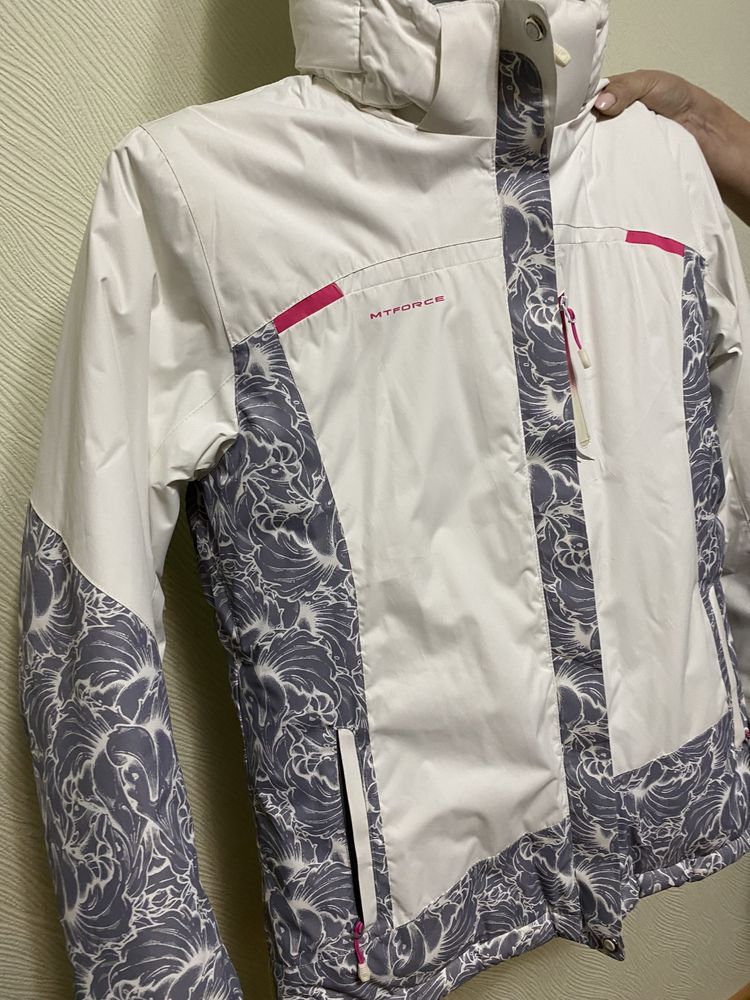 Куртка горнолыжная mtforce белого цвета идеальное состояние