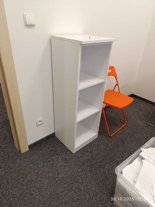 Mały regał 1szt.