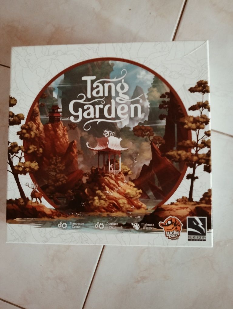 Tang Garden, jogo base
