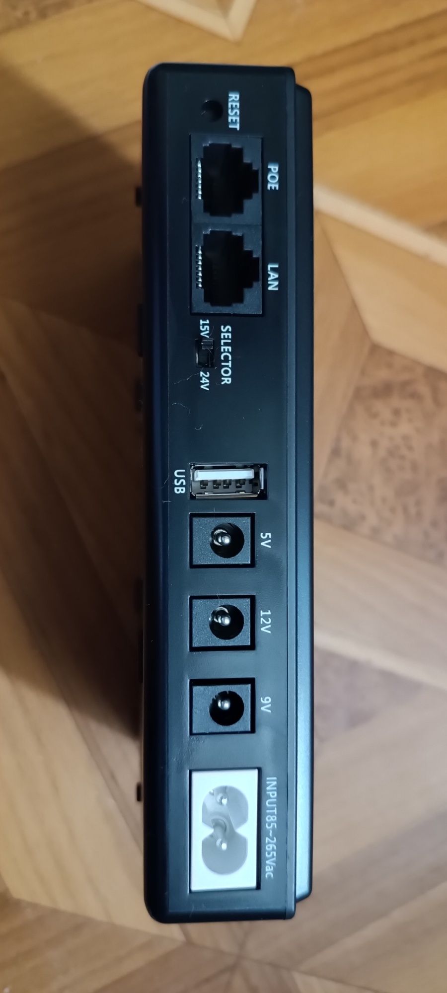 Бесперейник dc1018p mini ups мини упс для роутера