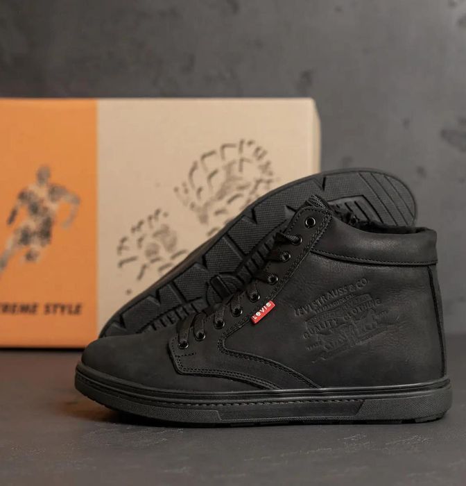 Зимові чоловічі черевики/ботінки levis чорні, шкіряні