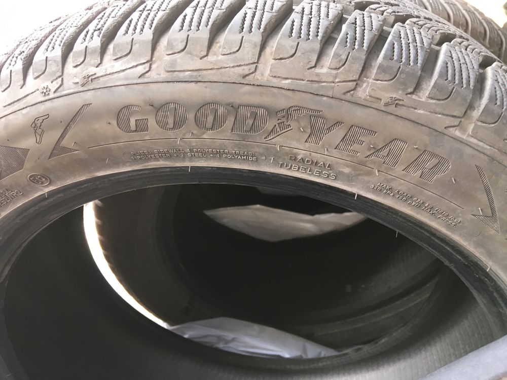 Opony zimowe goodyear 350 zl/sztuke