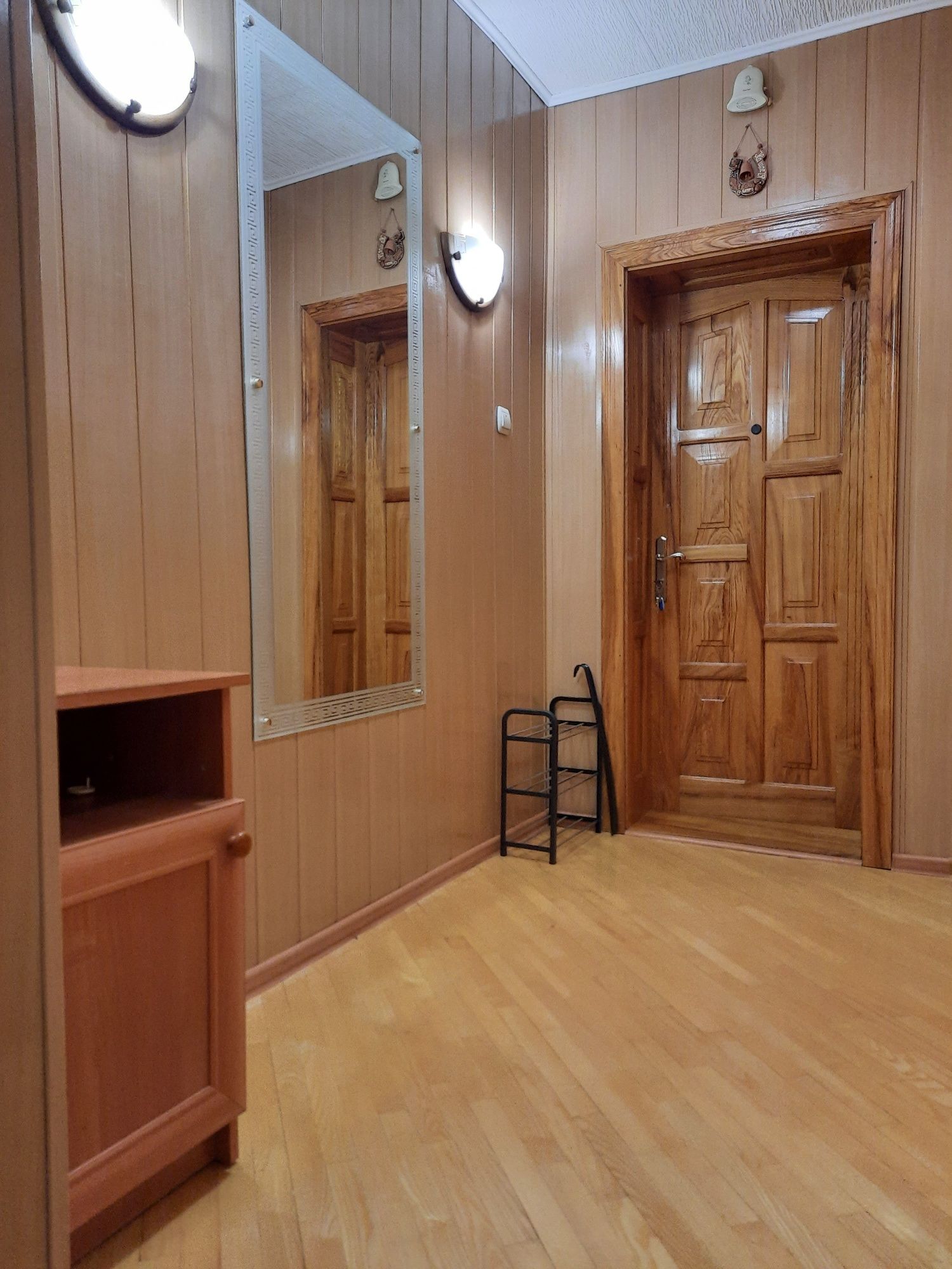 Житло подобово двокімнатна квартира біля термального б