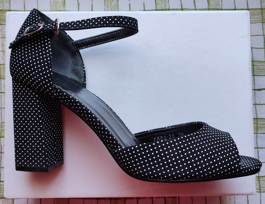 Босоножки женские, туфли