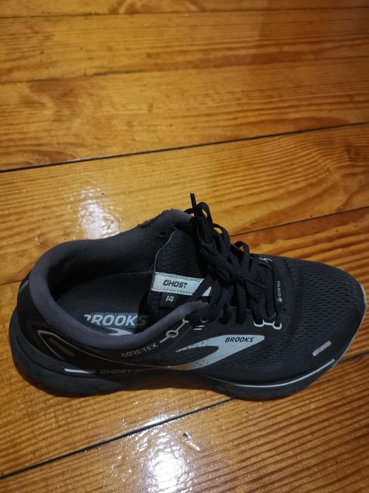 Кросівки для підлітка