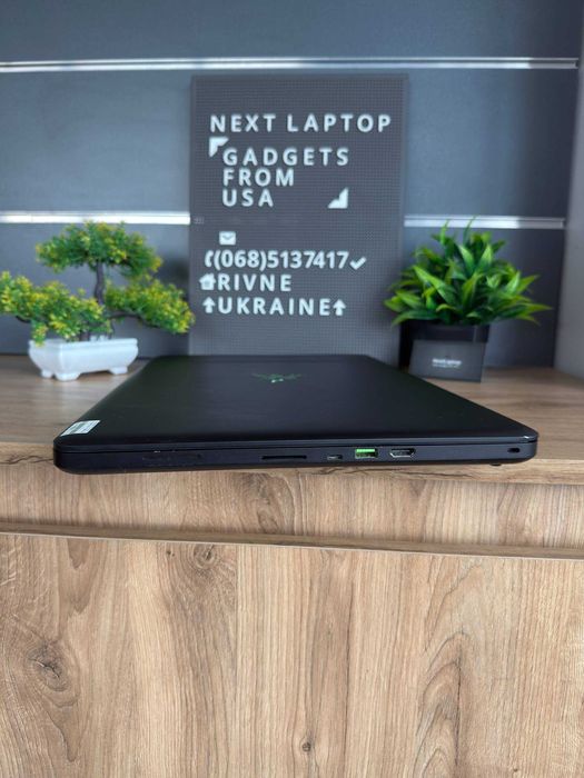 Razer Blade 17.3" 4k Touch i7 32\512 GB + GTX 1080 8 GB