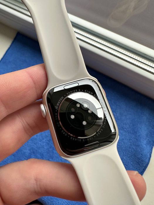 Apple Watch 9 41mm Starlight ідеал