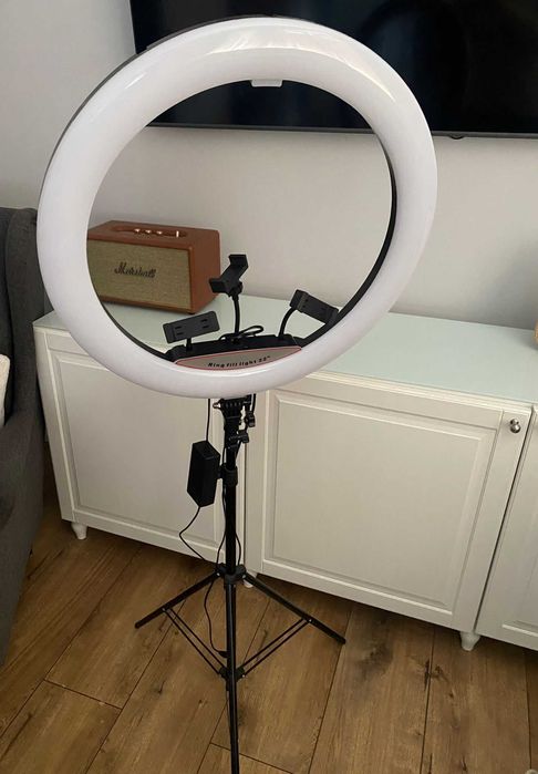 Stan: Nowy

Profesjonalna lampa LED RING 56cm do fotografii