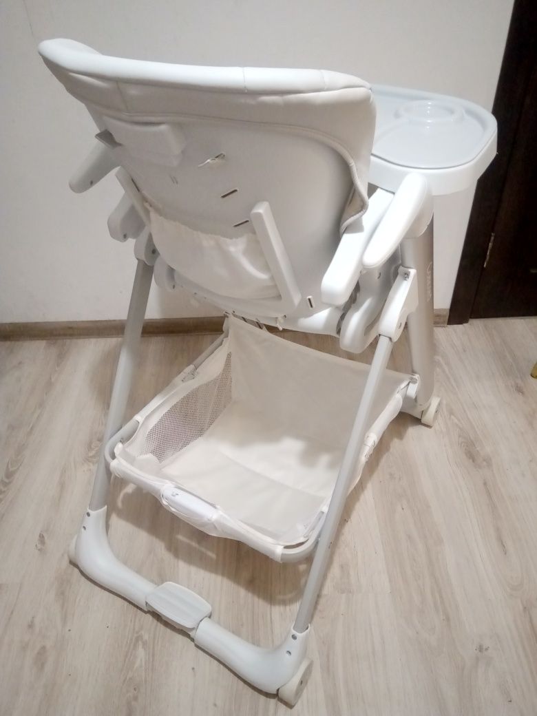 Carrello Concord стульчик для кормления ребенка с рождения
