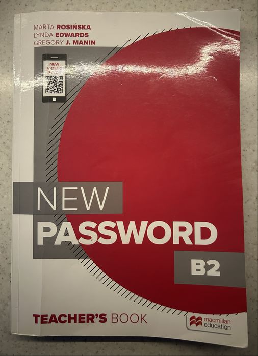 New password B2 teachers book. Materialy powtórzeniowe