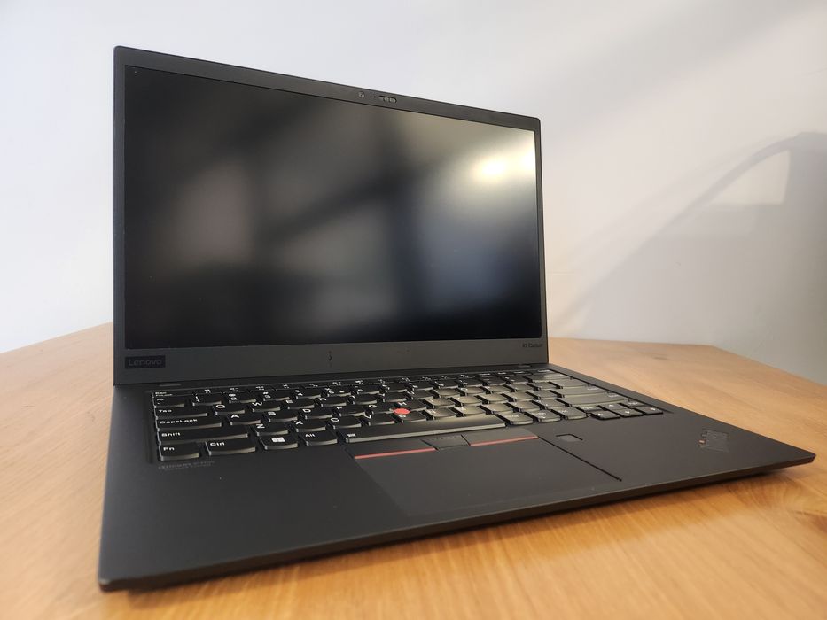 Lenovo ThinkPad X1 Carbon Gen8 - i5-10310U 8GB RAM