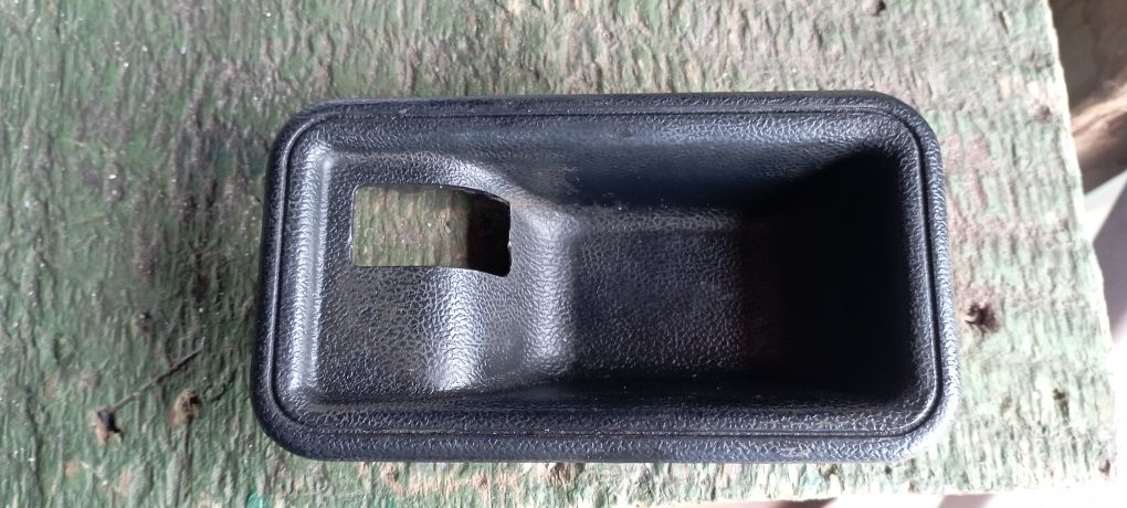 Облицовка ручки двери правая внутрення Ваз2108 ( мыльница)