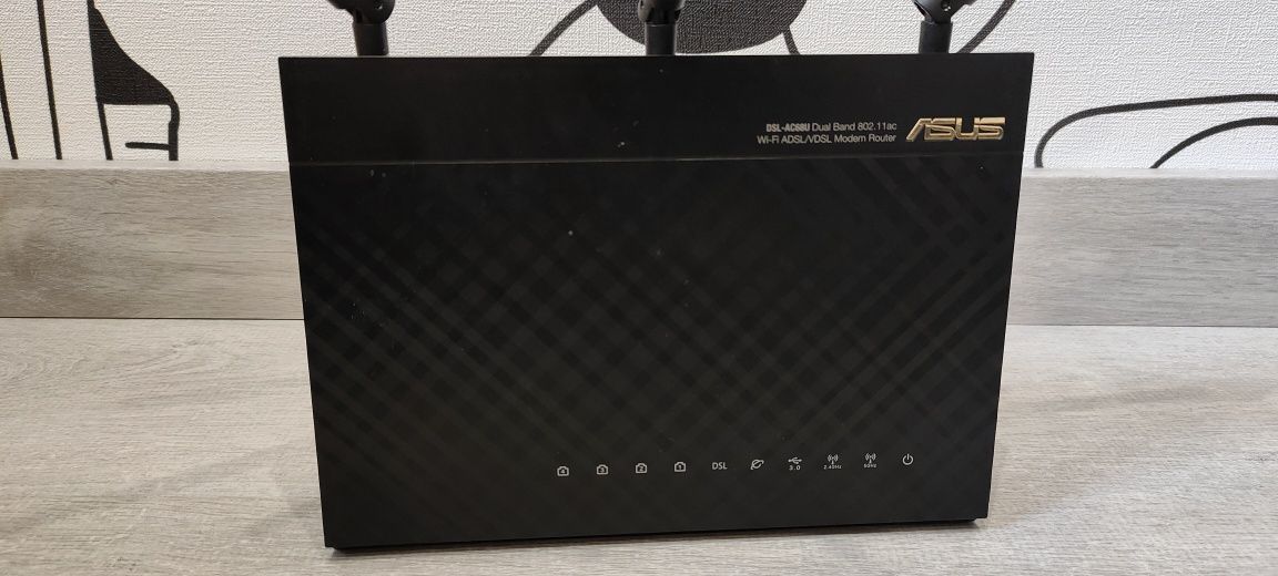 Ruter ASUS DSL-AC68U 1900Mb/s