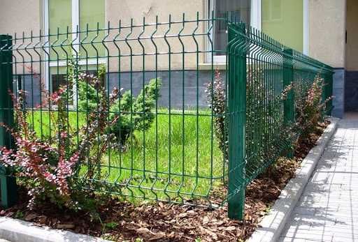 Современные заборы из Профнастила Штакетника Сайдинга Сетки Ворота