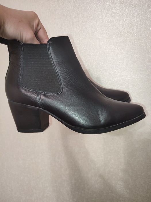 Взуття next . Дуже зручне.