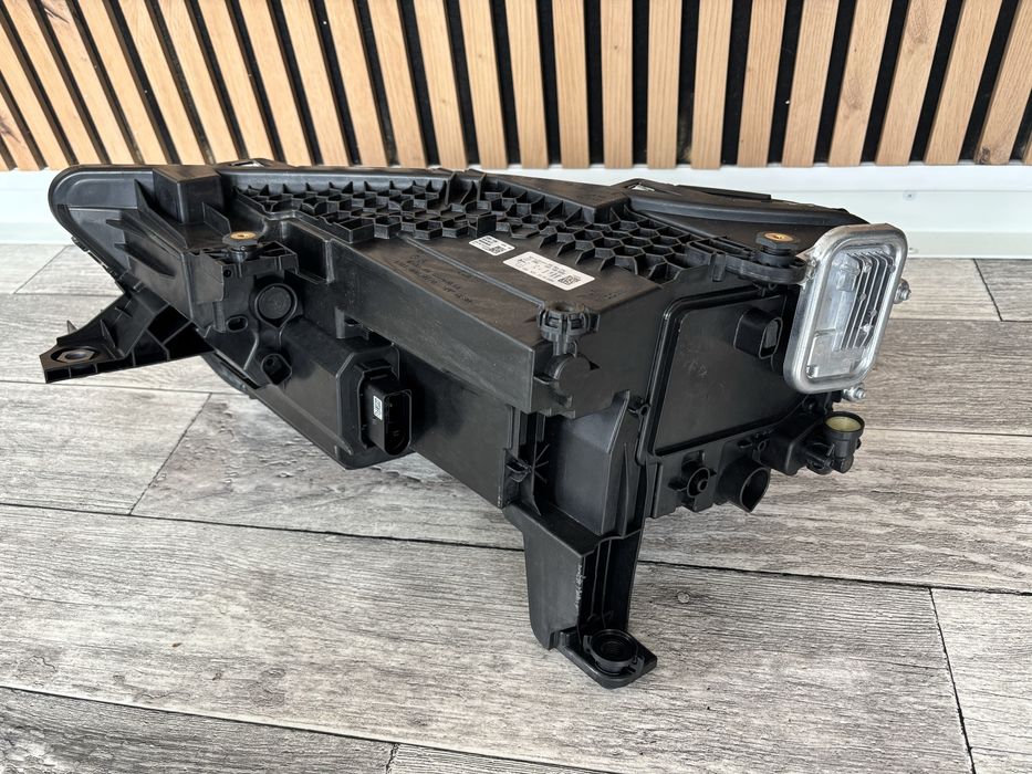 Ford Connect Mk3 lampa prawy przod Full led europa