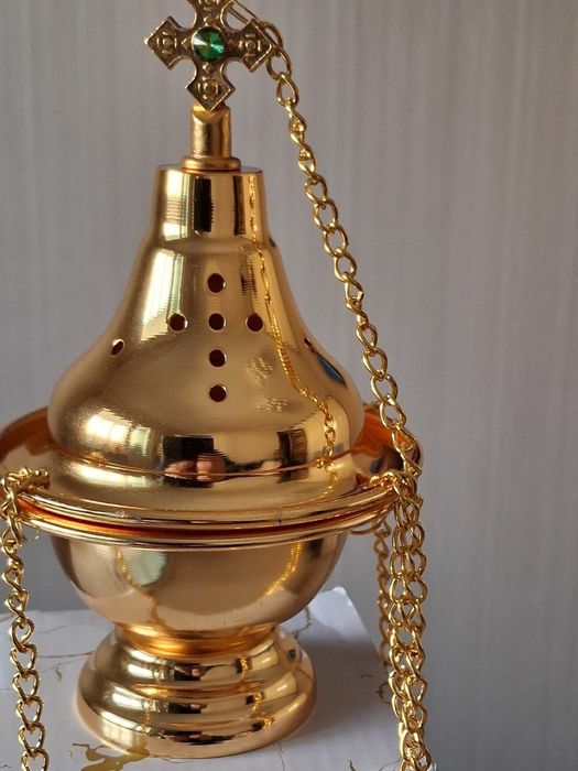 Церковные книги и утварь