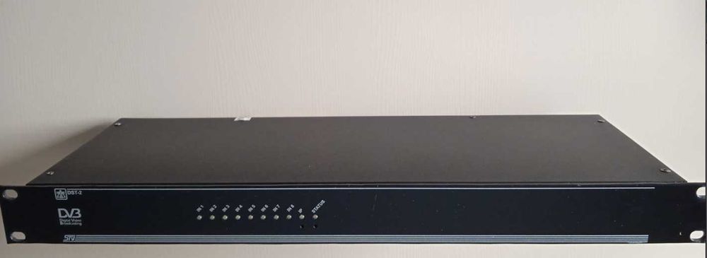 Тюнер DST-2,  дескремблер DMX-1