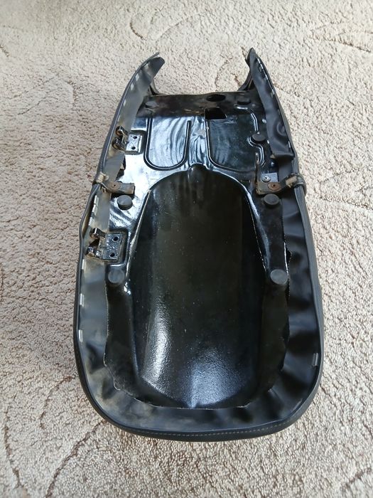 Сидіння  на мотоцикл