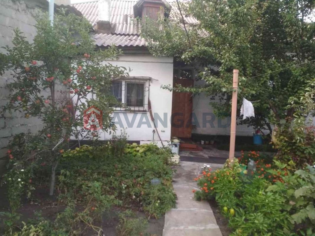 Продам частину будинку ЦЕНТР