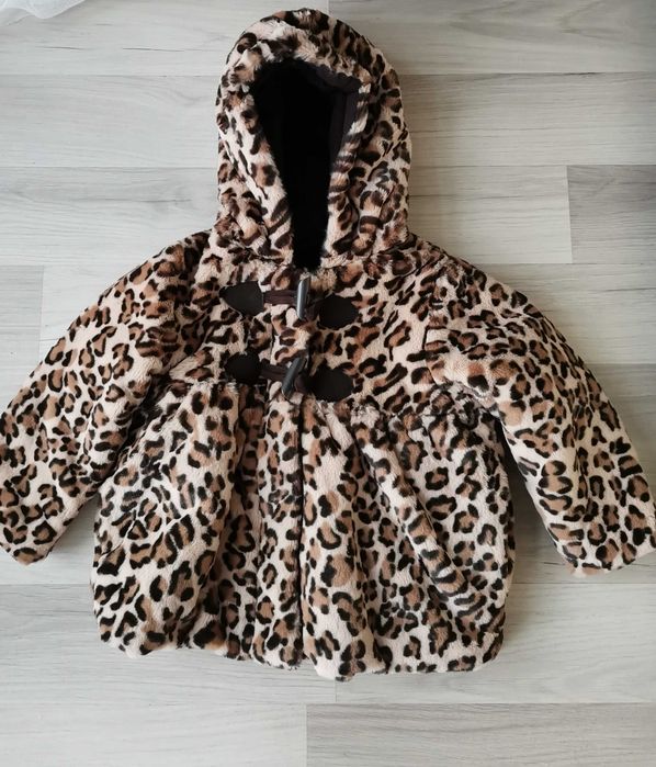 Фирменная шубка для девочки