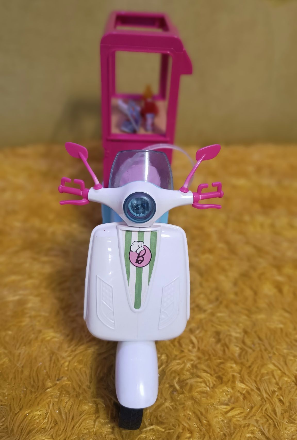 Skuter Barbie mobilny bufet