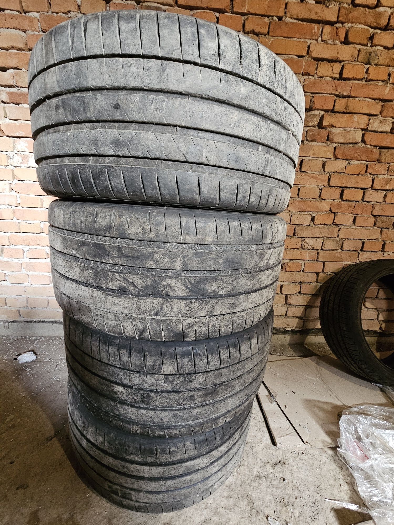 michelin 295/35 R21 шини літні