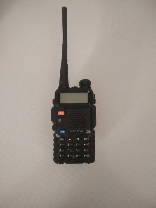Рація Baofeng UV-5R.