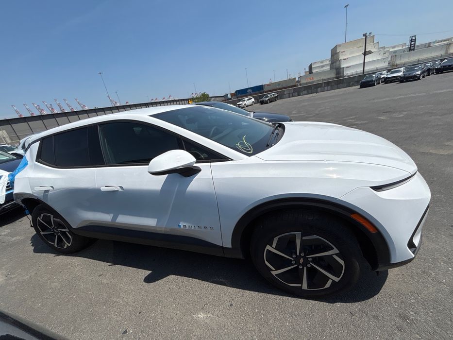 Двери для Chevrolet equinox EV 2025