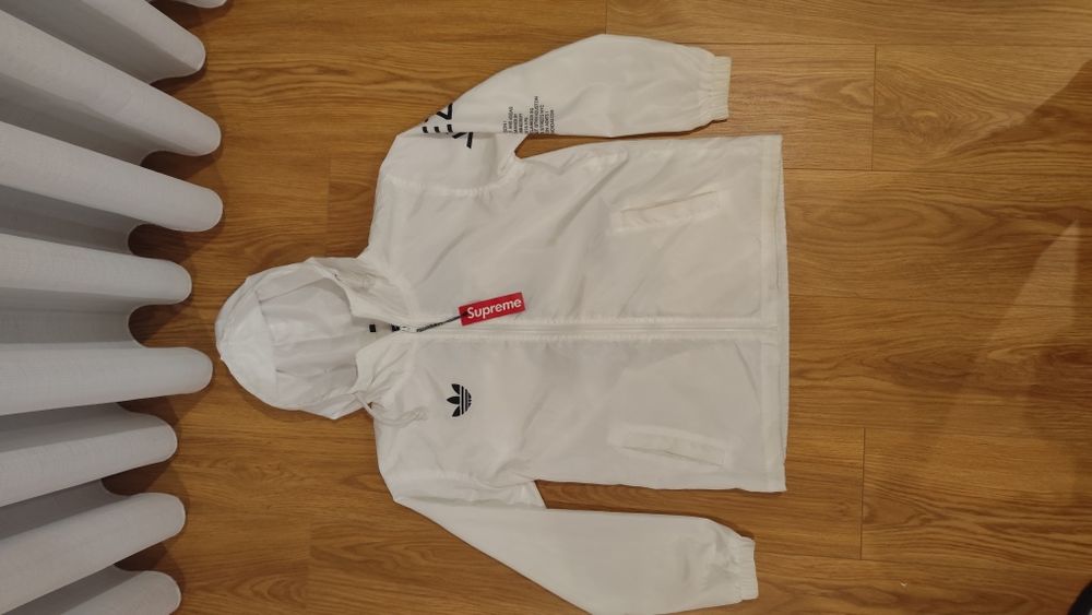 Windbreaker da Yeezy x Supreme