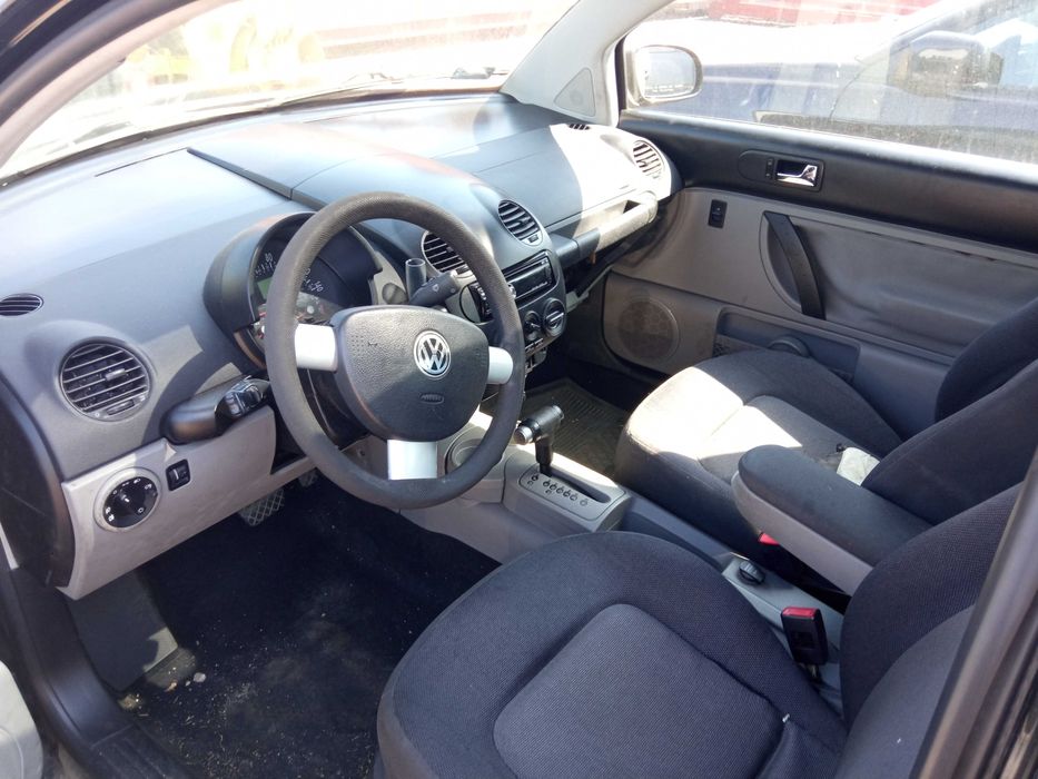 VW New Beetle 2.0 AVH *na części*