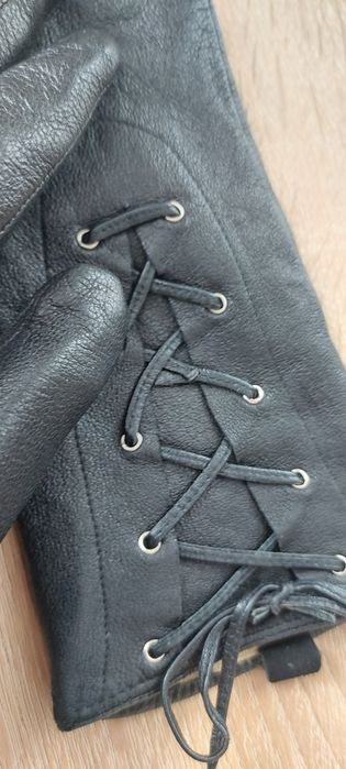 Перчатки ,кожа отличного качества.
Чуть утепленные
