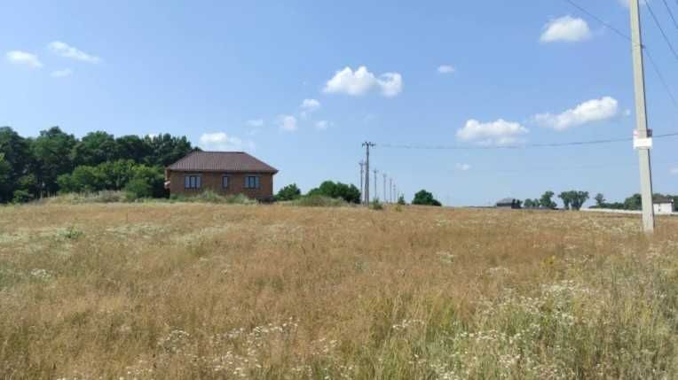Продаж ділянки 11сот під будівництво. Біля озера.Виїзд на трасу. ID:40