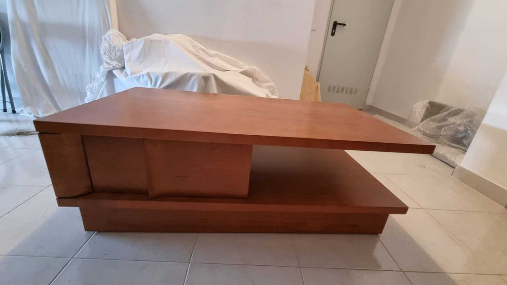 New coffee table (never used)64286577027585120