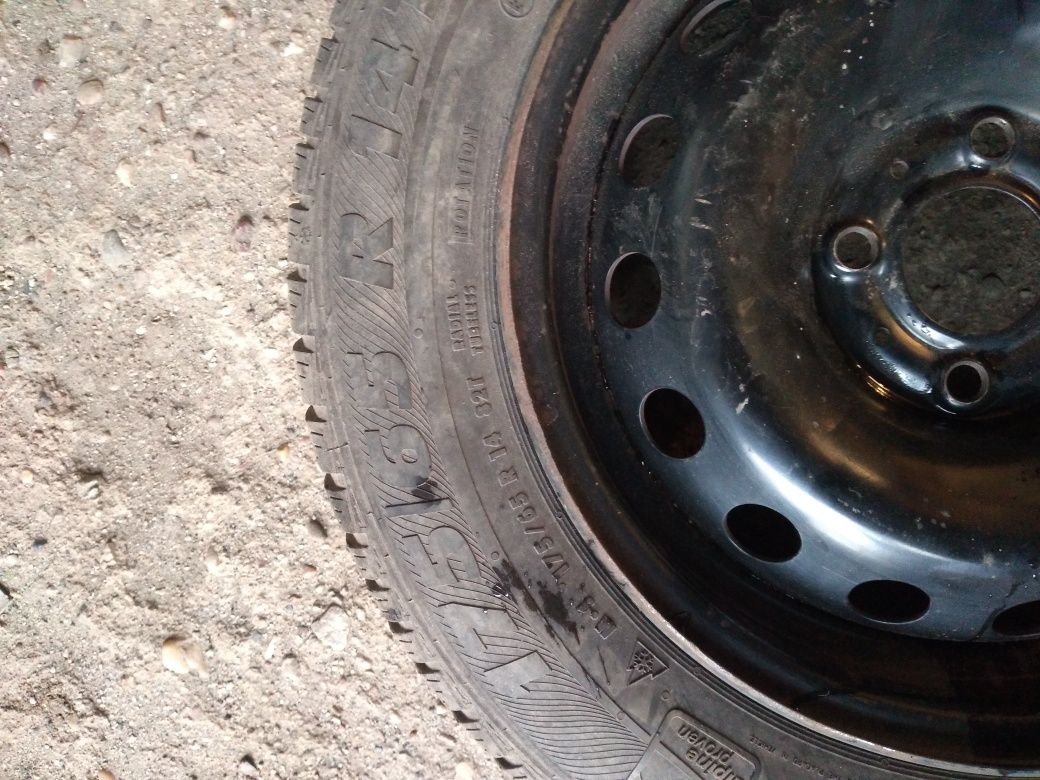 Felgi opony 14" 4szt. zimówki renault 175/65
