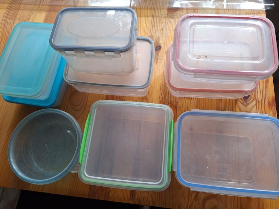 Zestaw 9 pojemników